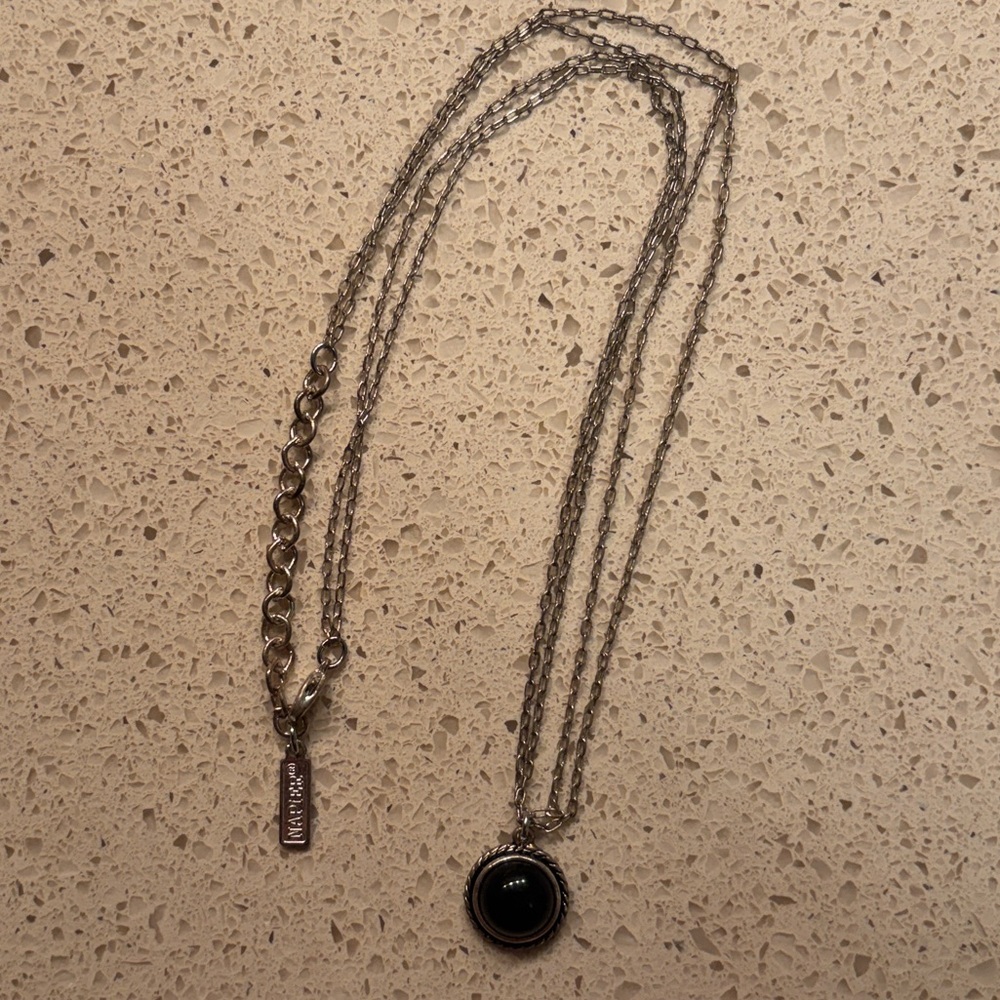 NAPIER NECKLACE - silver double chain w/black stone